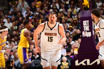 网页版登录入口-尽力了，约基奇轰下24分16板14助大号三双，连续四场比赛三双