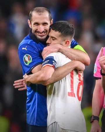 体育视频直播-【人物】以压力为食的基耶利尼，如何笑出强大？