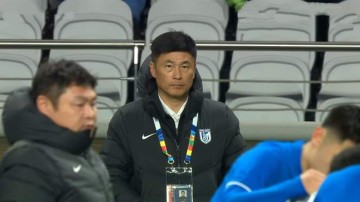 app下载-大连剩1场试错，斯坦丘撤到8号位 赶上武磊火热 回梭鱼湾少输当赢